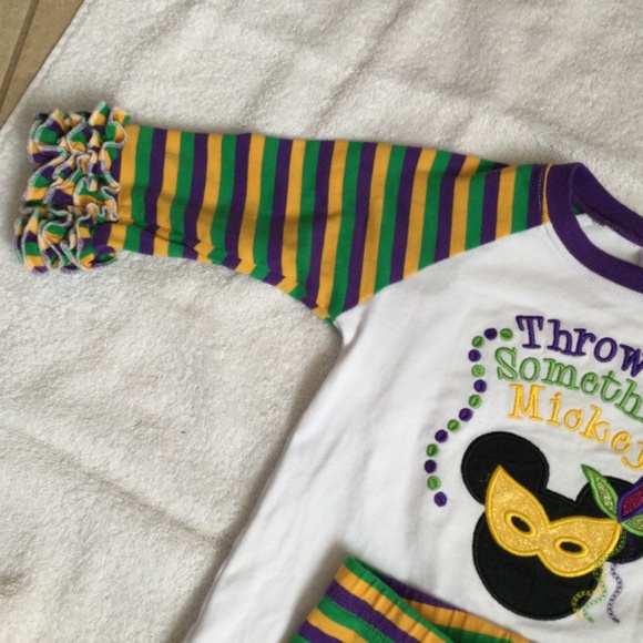 LTC Mardi Gras Mickey Mouse Pajamas, Size 5T - Picture 3 of 7